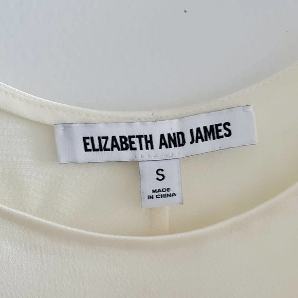 Elizabeth and James Size S cream blouse - Picture 2 of 4